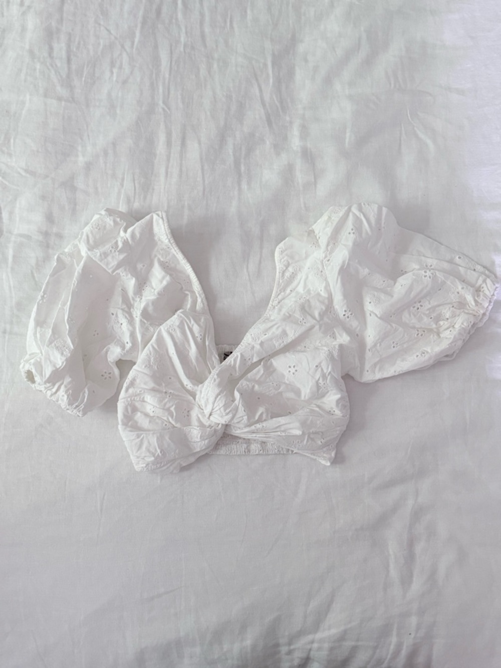 Zara White Eyelet Puff Sleeve Crop Top